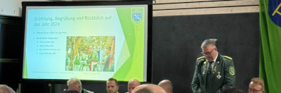 Oberst Oliver Tölle eröffnet die Generalversammlung 2025